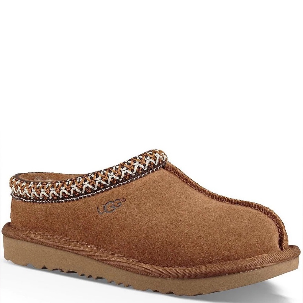 Kid ugg tasmans. Will add more pictures on Sunday.